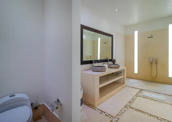 Gorgeous Tropical 3 Bed Pool Villa, 24hr Security