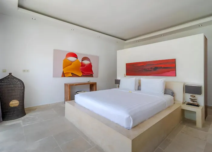 Villa Gorgeous Tropical 3 Bed Pool Villa, 24hr Security Seminyak